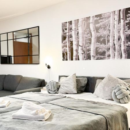 Modern Living In Karlsruhe - Frieden Apartments Екстериор снимка