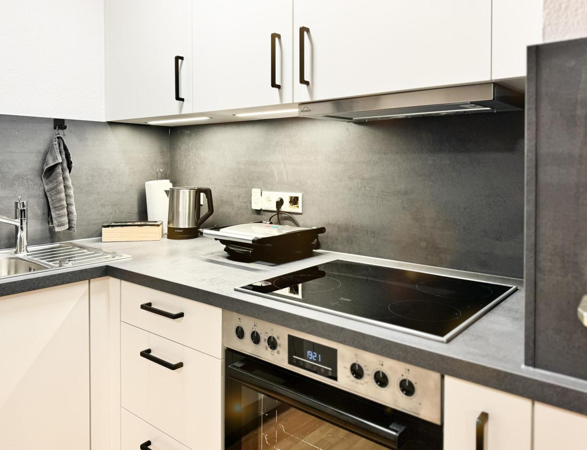 Modern Living In Karlsruhe - Frieden Apartments Екстериор снимка